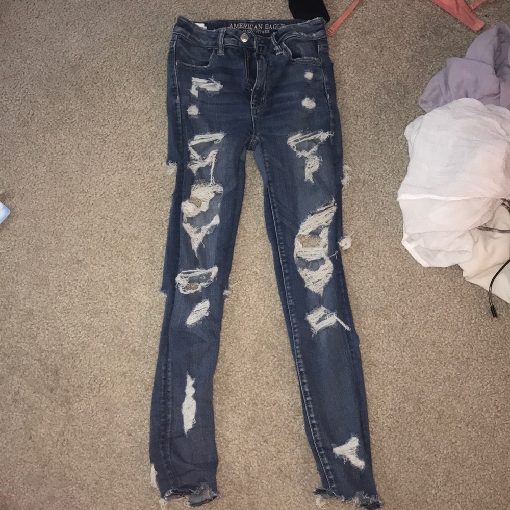 American eagle ripped jeans